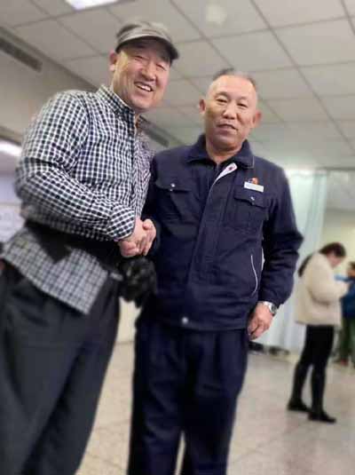 車(chē)長(cháng)成“網(wǎng)紅” 刷爆朋友圈的“最美司機”在這里