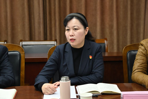 洛陽(yáng)公交集團召開(kāi)黨風(fēng)廉政建設暨家風(fēng)座談會(huì )02.JPG